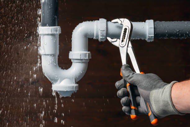 Professional Leak Detection technician working in Woodbine, GA